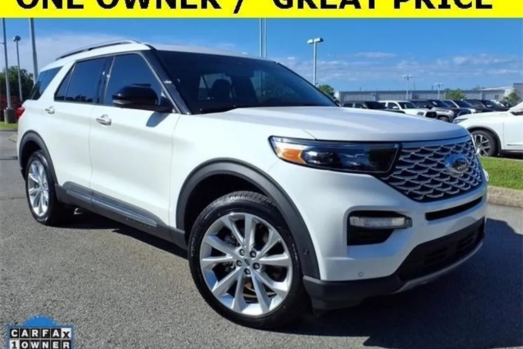2022 Ford Explorer Platinum photo 1