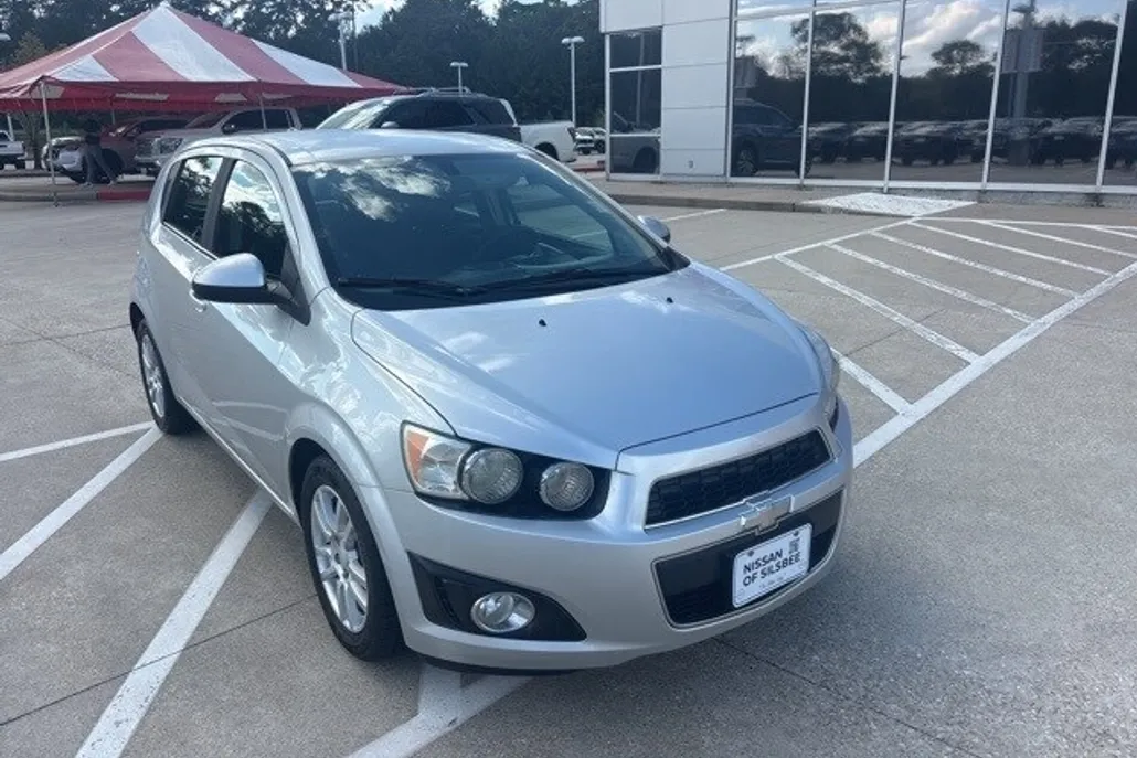 2014 Chevrolet Sonic LT photo 1