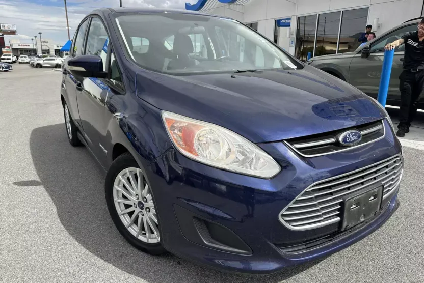 2016 Ford C-Max Hybrid SE photo 1