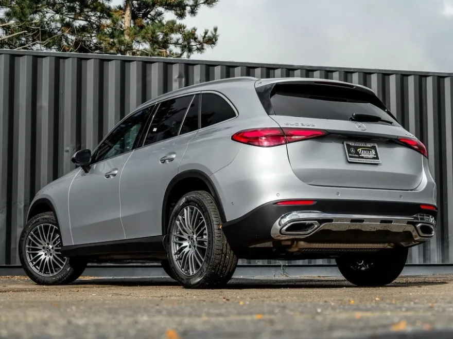 2026 Mercedes Benz GLC 300 4MATIC photo 1