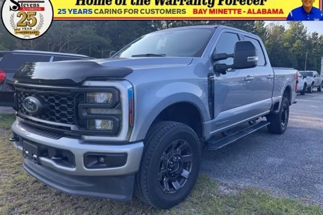 2024 Ford F-250 Lariat photo 1