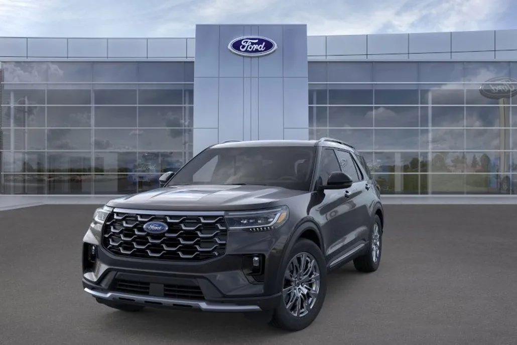 2025 Ford Explorer Platinum photo 1