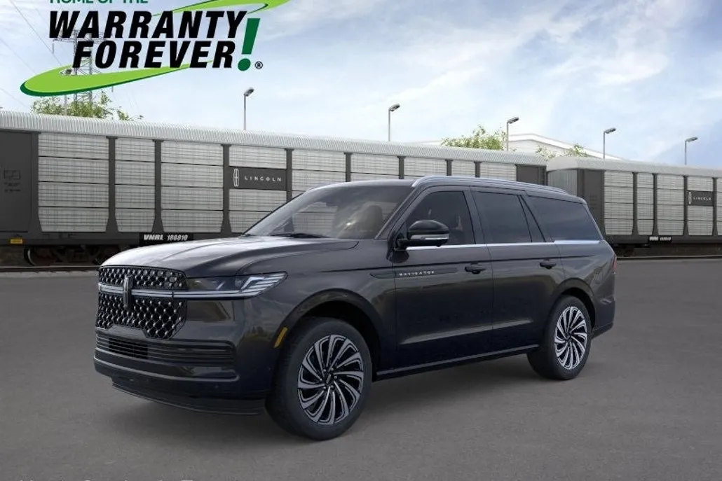2025 Lincoln Navigator Black Label photo 1