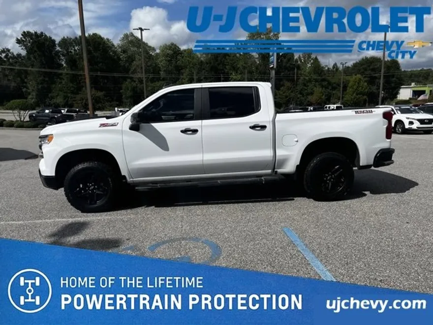 2023 Chevrolet Silverado Trail Boss LT photo 1