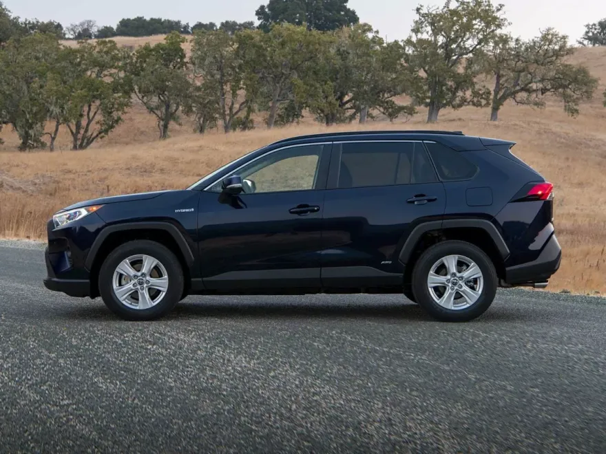 2019 Toyota RAV4 Hybrid XLE photo 1