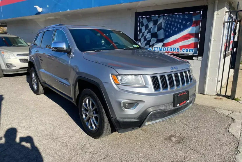 2016 Jeep Grand Cherokee Limited Sport photo 1