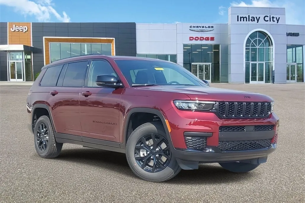 2025 Jeep Grand Cherokee Altitude photo 1