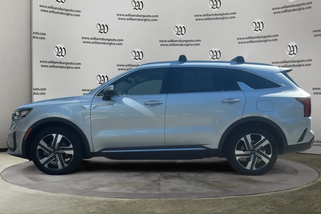 2023 Kia Sorento Hybrid EX photo 1