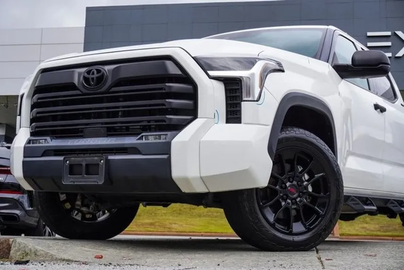 2022 Toyota Tundra SR5 photo 1
