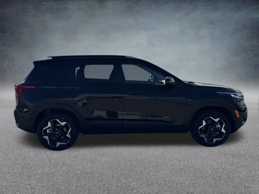 2026 Kia Seltos S photo 1