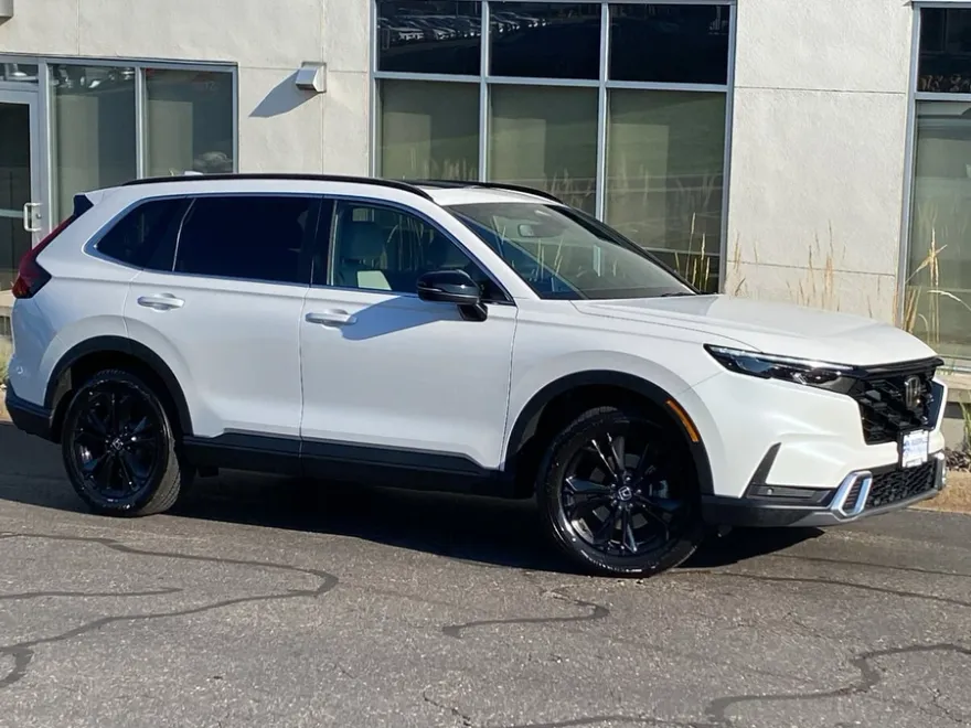 2023 Honda CR-V Hybrid Sport Touring photo 1