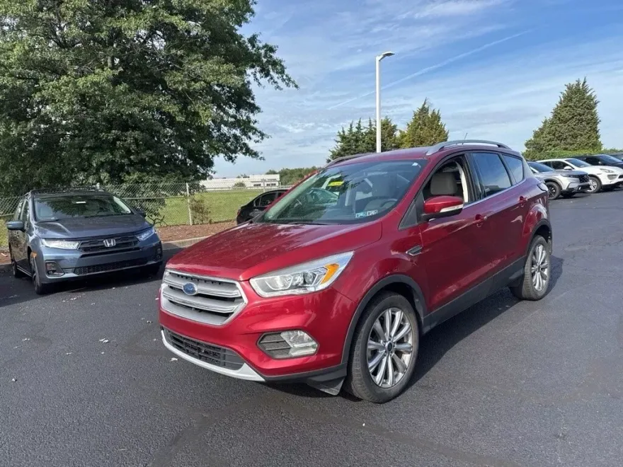 2017 Ford Escape Titanium photo 1