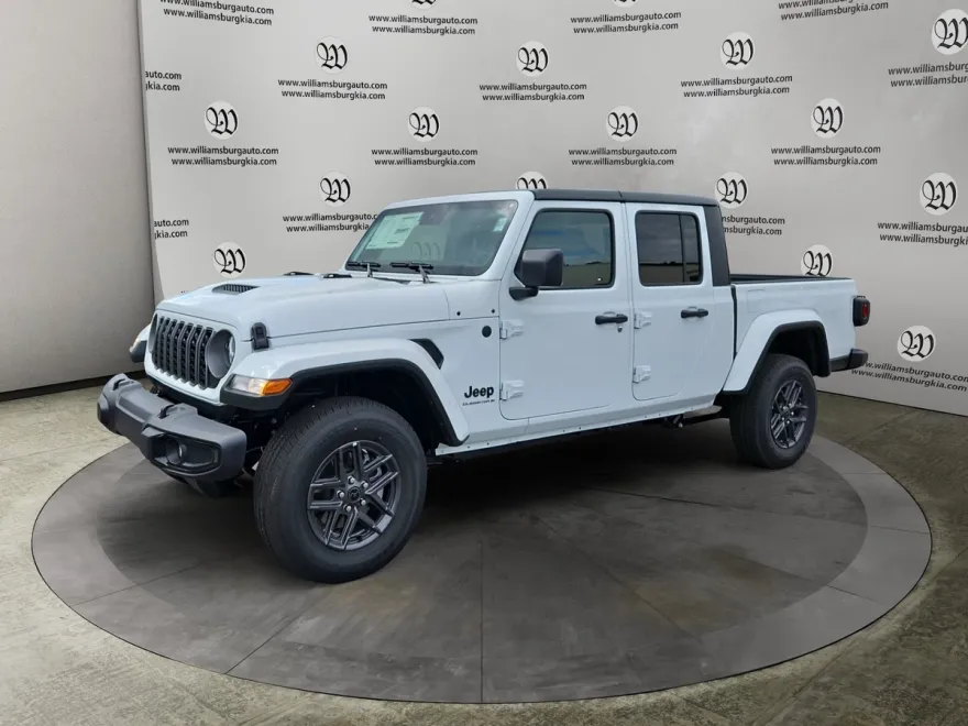 2025 Jeep Gladiator Sport S photo 1