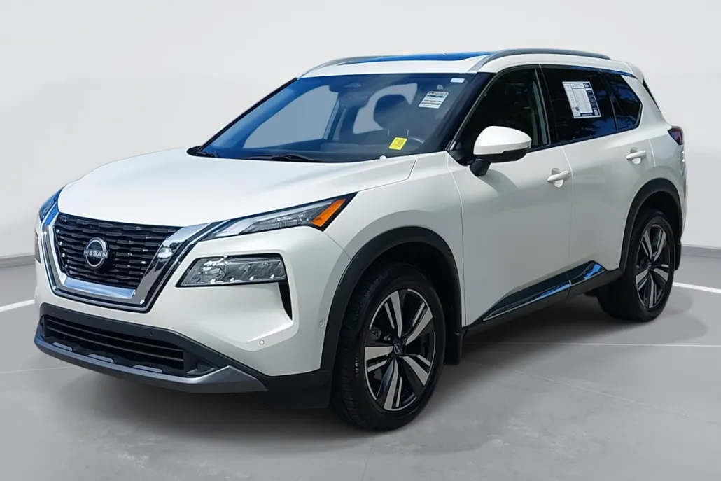2023 Nissan Rogue SL photo 1