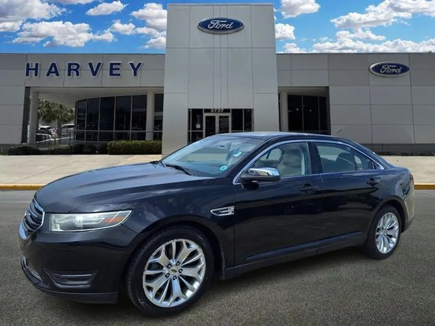 2019 Ford Taurus Limited photo 1