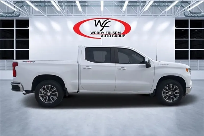 2024 Chevrolet Silverado 1500 LT photo 1