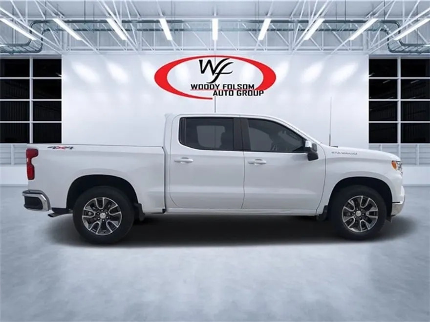 2024 Chevrolet Silverado 1500 LT photo 1