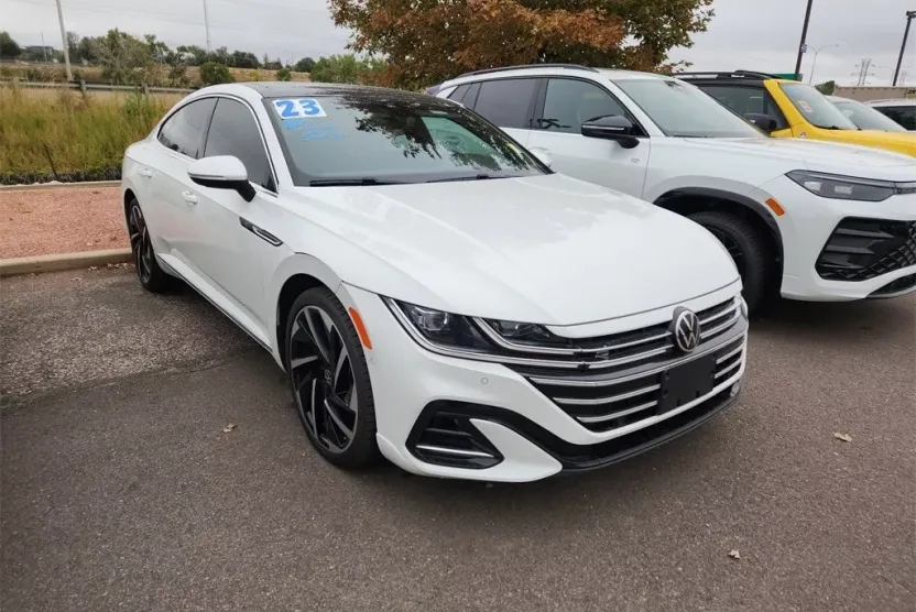 2023 Volkswagen Arteon SEL Premium R-Line photo 1