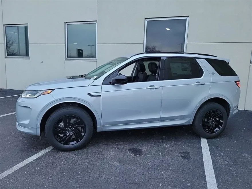 2024 Land Rover Discovery Sport S photo 1