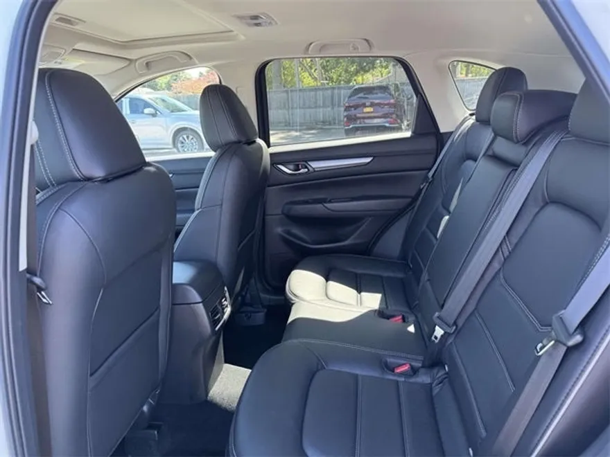2025 Mazda CX-5 2.5 S Preferred photo 1