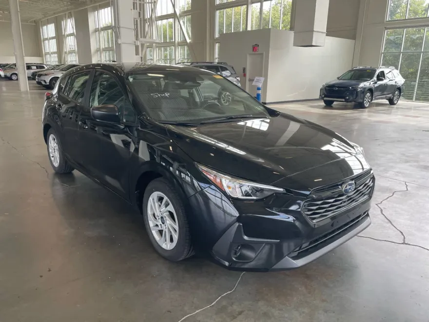 2025 Subaru Impreza Base photo 1