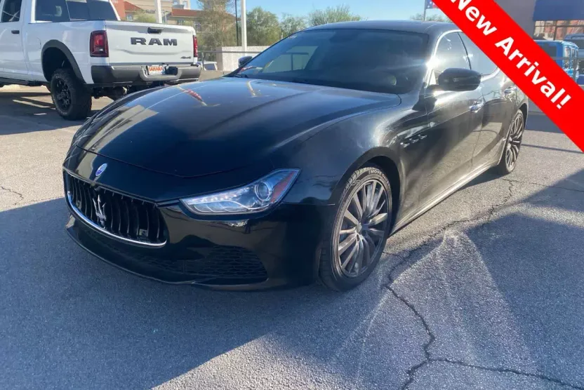 2017 Maserati Ghibli photo 1