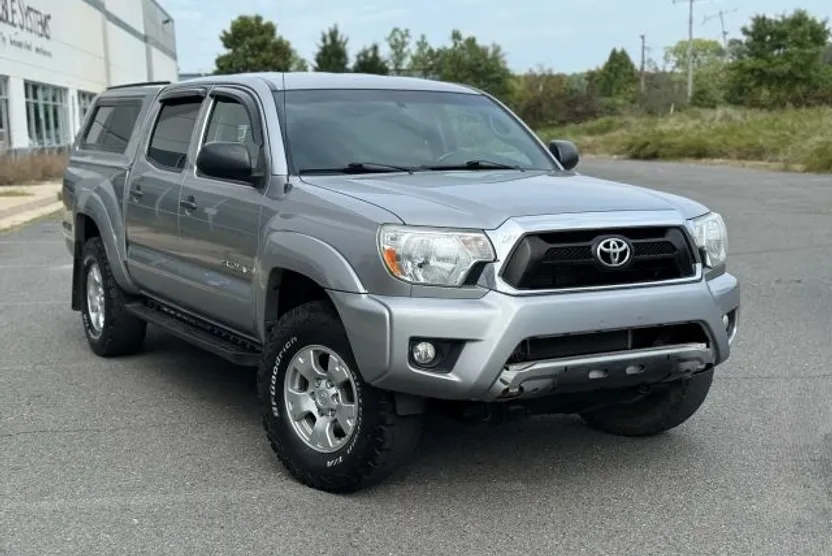 2015 Toyota Tacoma Double Cab photo 1