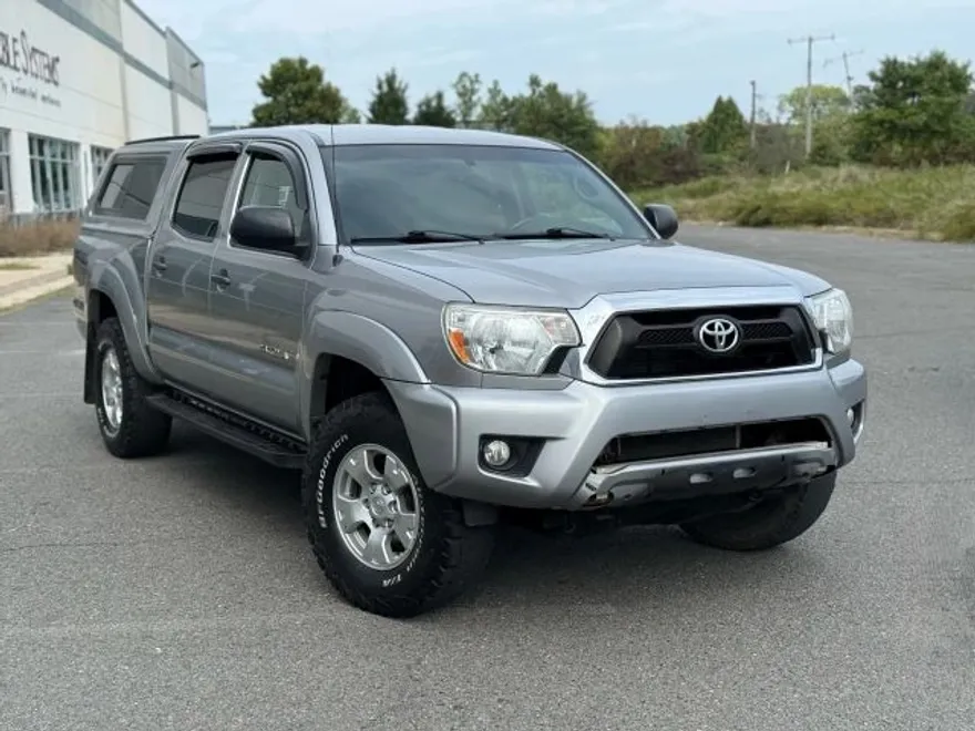 2015 Toyota Tacoma Double Cab photo 1