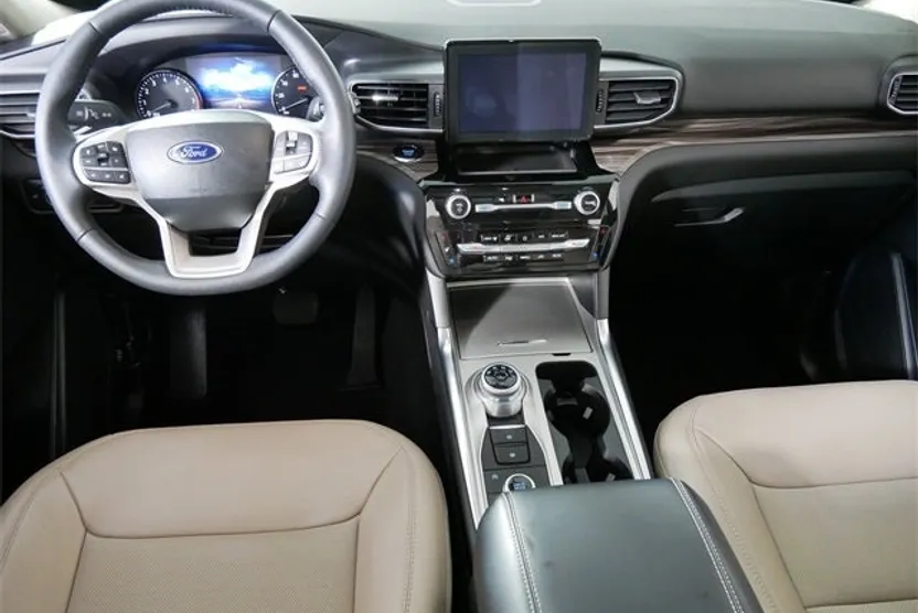 2023 Ford Explorer Limited photo 1
