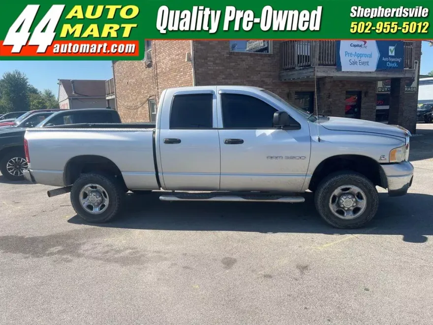 2003 Dodge Ram SLT photo 1