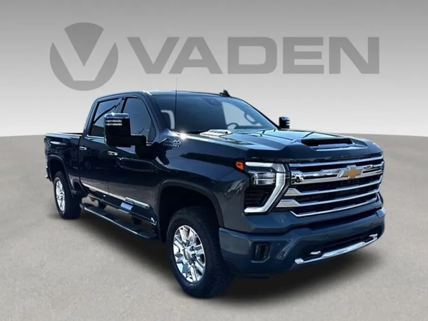 2025 Chevrolet Silverado 2500HD High Country photo 1