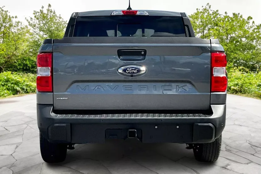 2022 Ford Maverick Lariat photo 1