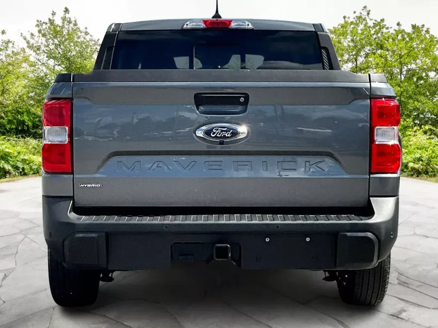 2022 Ford Maverick Lariat photo 1