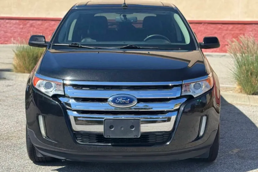 2012 Ford Edge Limited photo 1