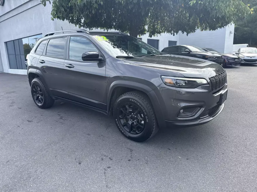 2022 Jeep Cherokee Latitude photo 1
