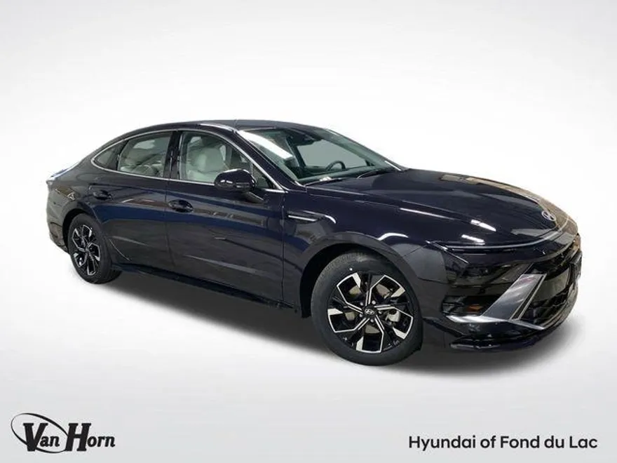 2025 Hyundai Sonata SEL photo 1