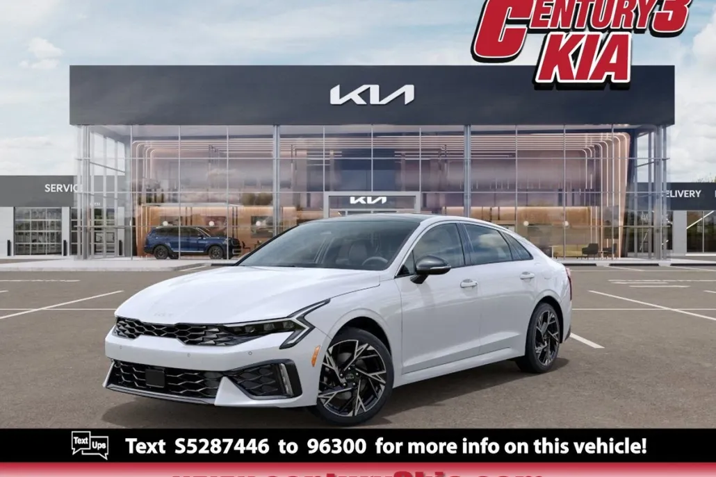 2025 Kia K5 GT-Line photo 1