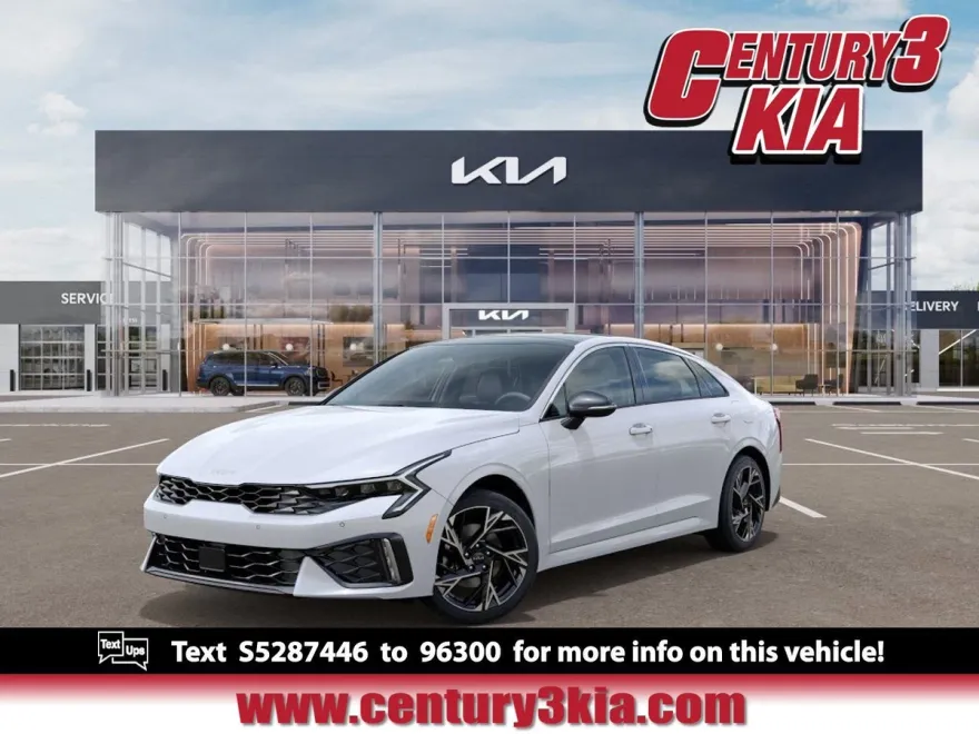 2025 Kia K5 GT-Line photo 1