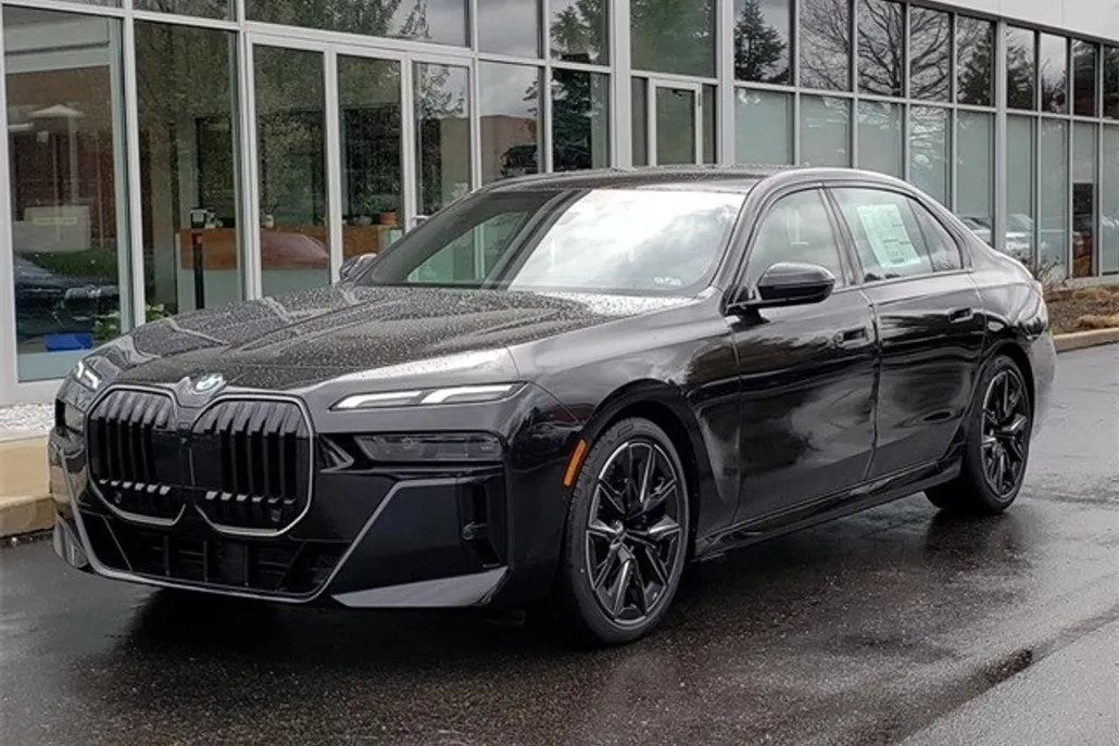 2025 Bmw 760i xDrive photo 1