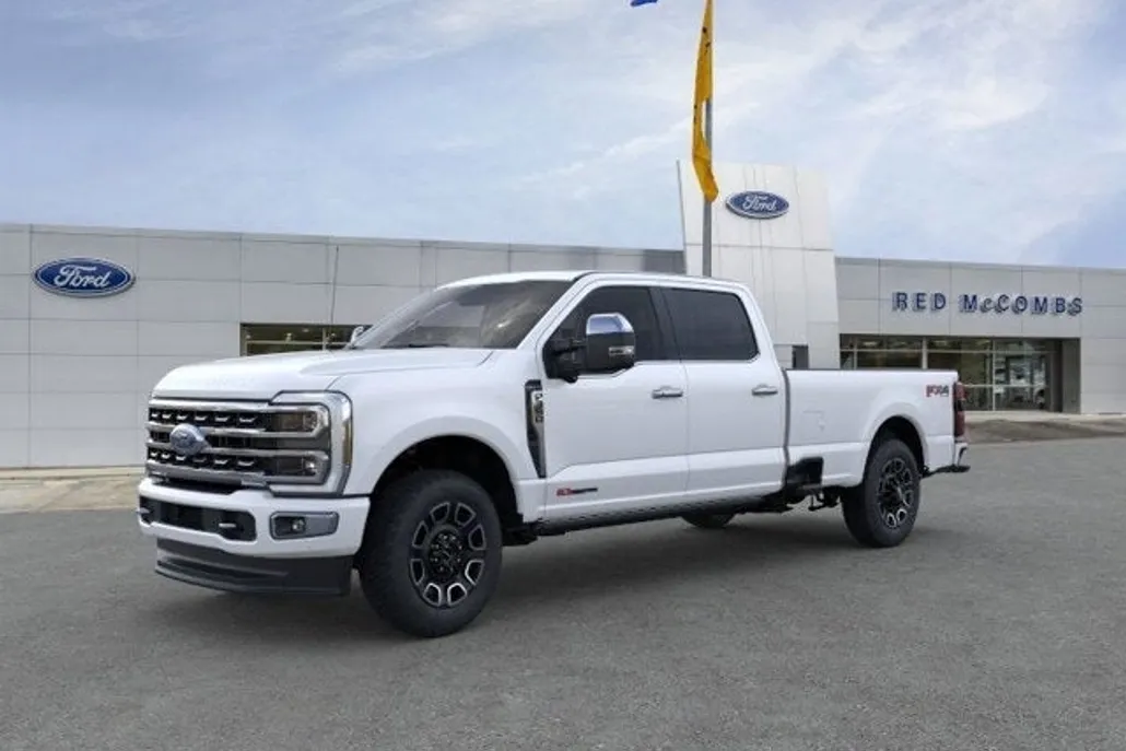 2024 Ford F-350 Platinum photo 1