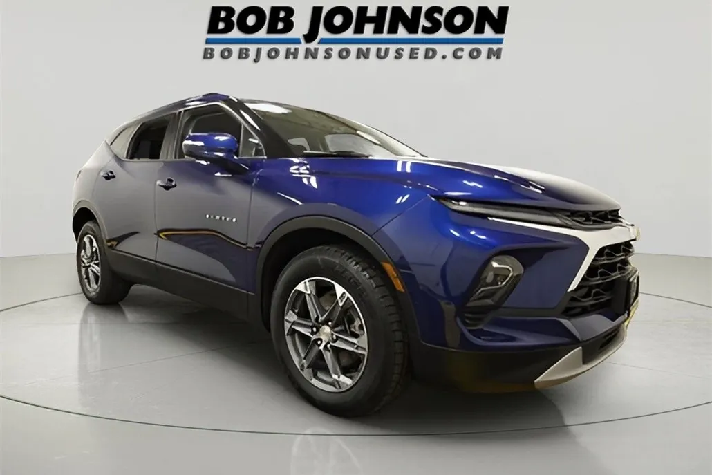 2023 Chevrolet Blazer Leather photo 1