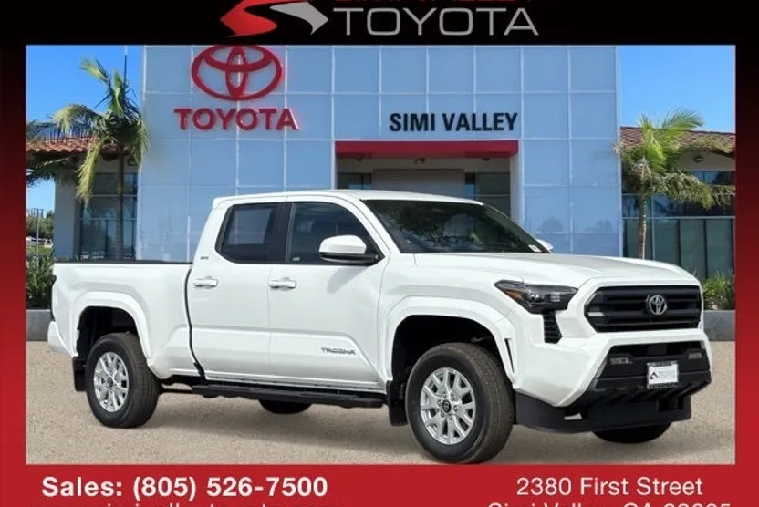 2025 Toyota Tacoma SR5 photo 1