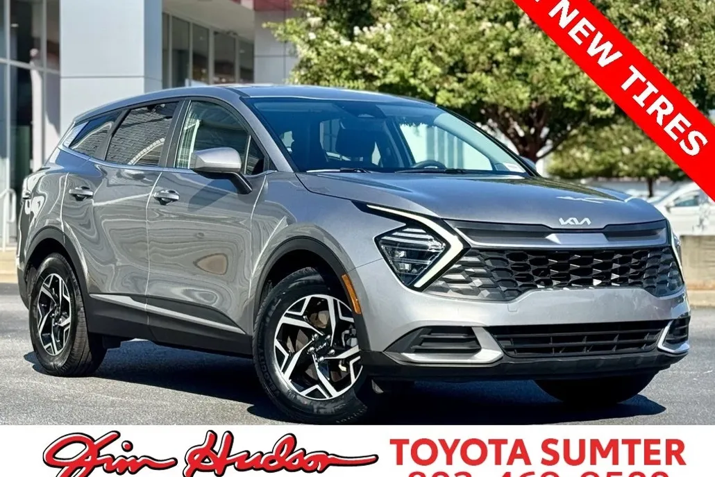 2024 Kia Sportage LX photo 1