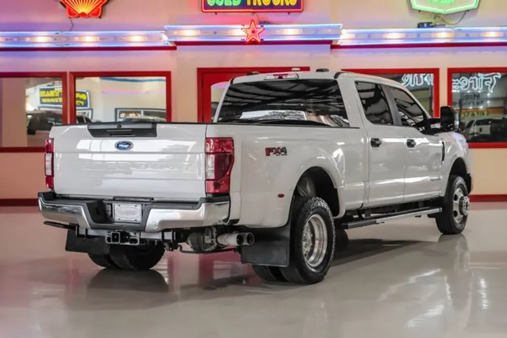2022 Ford F-350 XL photo 1