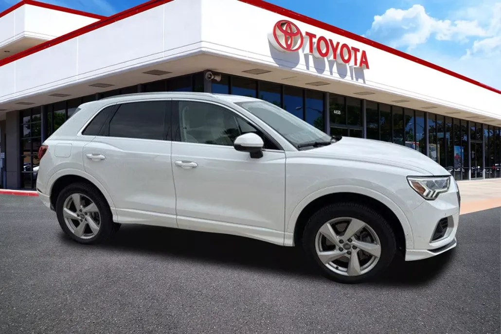 2020 Audi Q3 Premium Plus photo 1