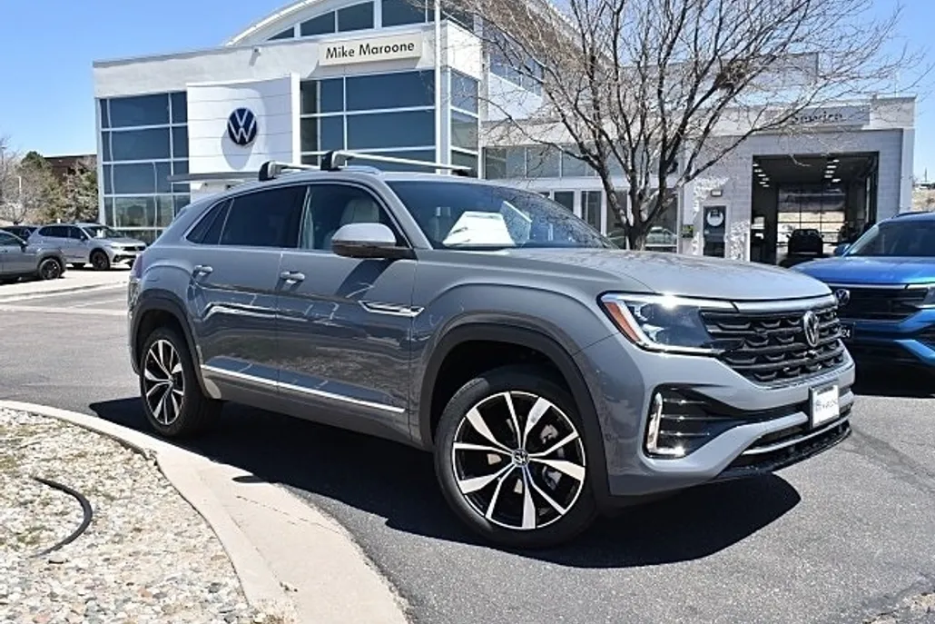 2025 Volkswagen Atlas Cross Sport SEL Premium R-Line photo 1