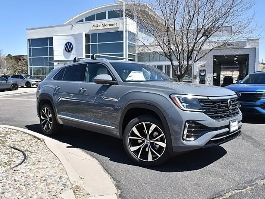 2025 Volkswagen Atlas Cross Sport SEL Premium R-Line photo 1