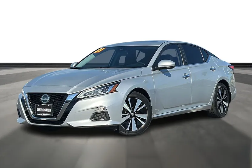 2021 Nissan Altima SV photo 1