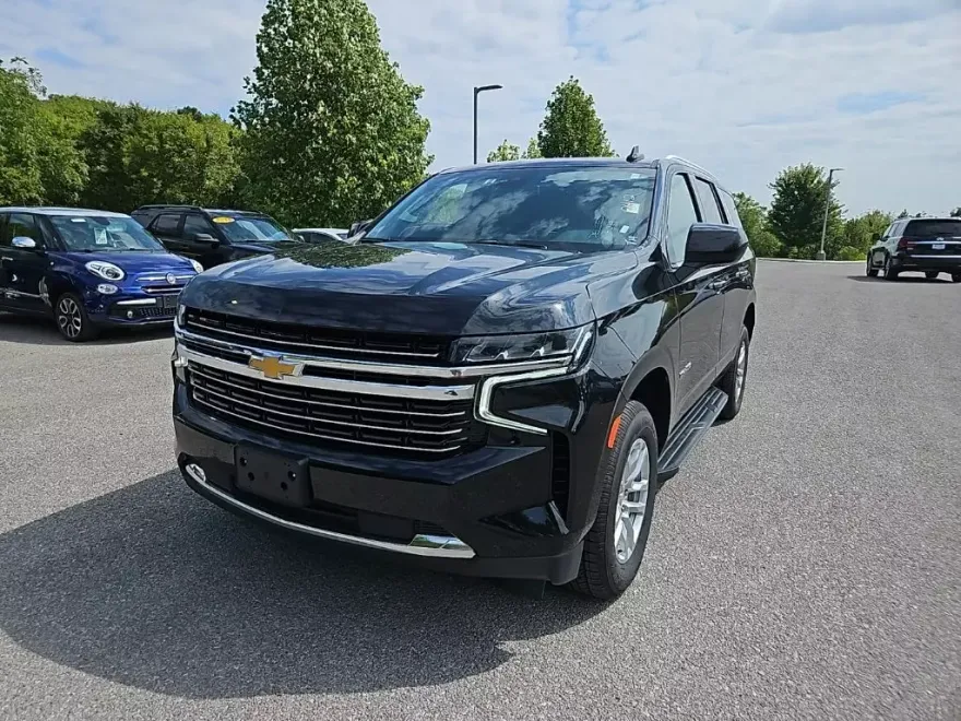 2023 Chevrolet Tahoe LT photo 1