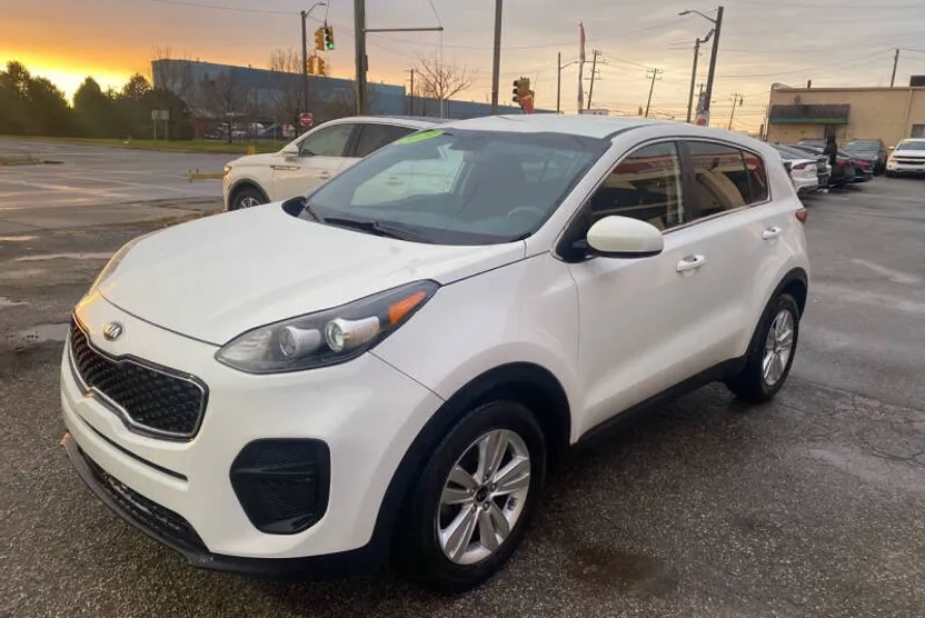 2019 Kia Sportage LX photo 1